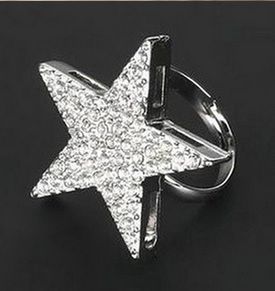 Anel Estrela Prateado Strass Regulável